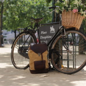 vélo paris urbain sac à dos balade ville