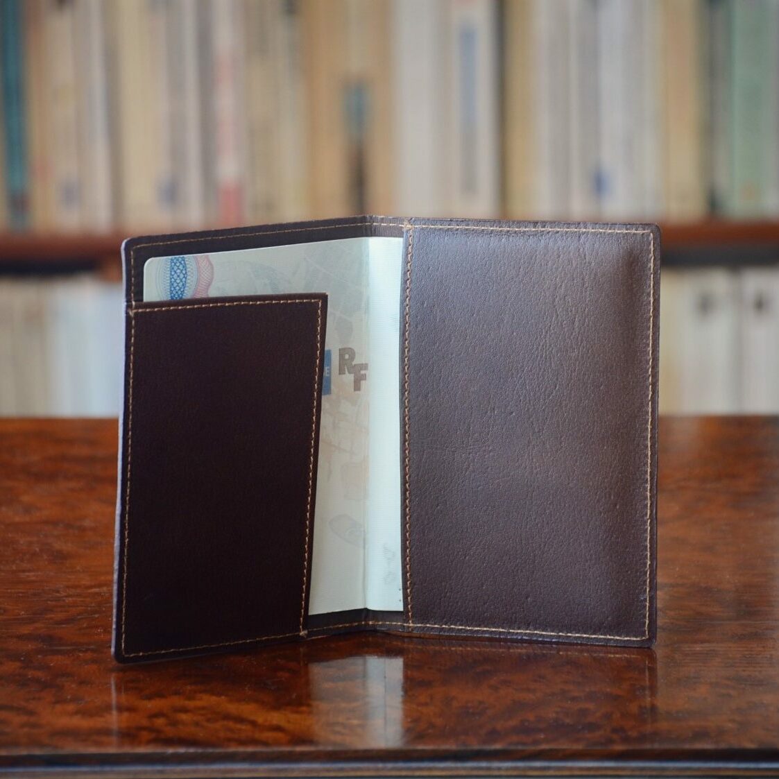 Porte-passeport Cuir Synthétique Imperméable - Avec Compartiments Carte Identité Vaccin - Voyage Famille Plage Renard