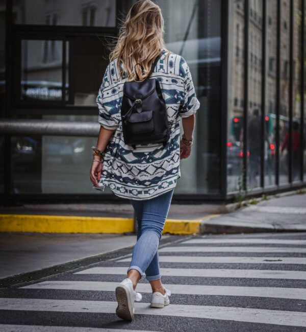 Sac à dos femme en cuir noir Sac à dos LOU Cuir Noir Pachamama
