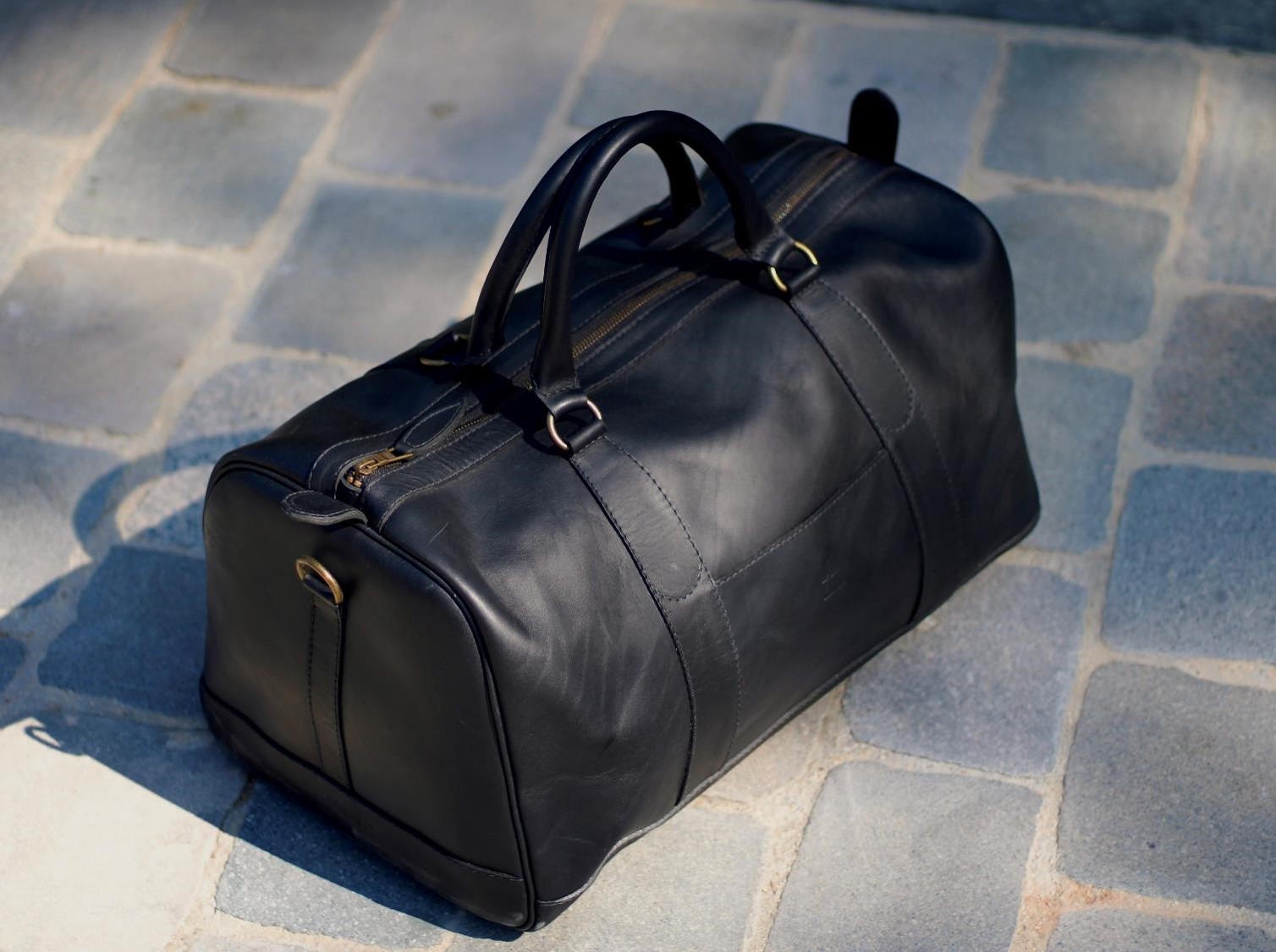 Pachamama - Diego Black Leather Weekend Bag - Leather travel bag